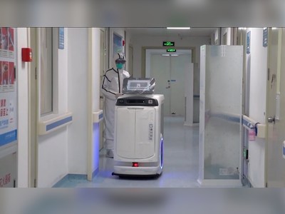 Coronavirus: Hospital ward staffed entirely by robots opens in China