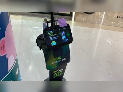 Amazing Trusted Thailand: The robots protecting shoppers from COVID-19 in Thailand