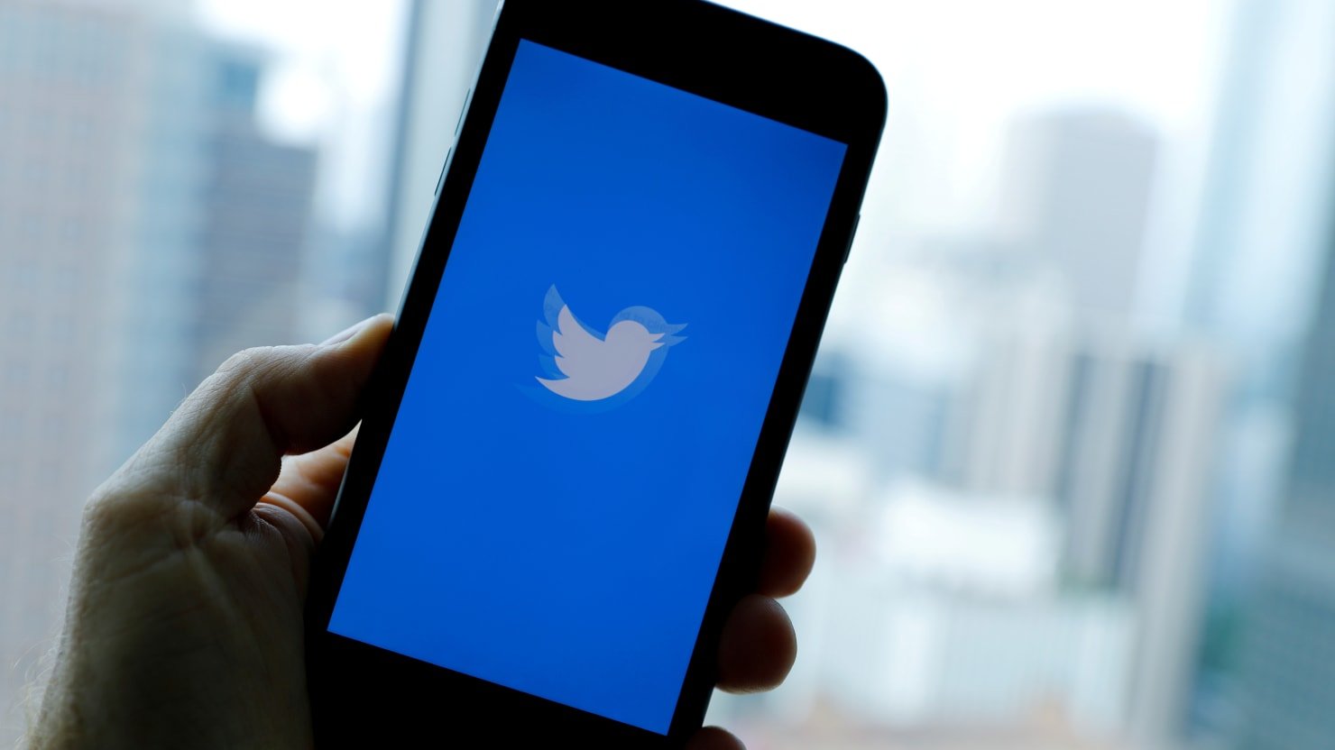 Twitter Says Investigating Global Platform Outage