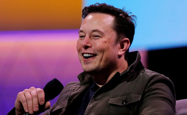 Twitter User Cracked A Joke On Jeff Bezos And We Caught Elon Musk Laughing