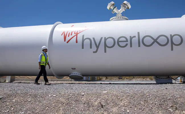 All Aboard The Hyperloop: How Your Commute Could Be Changing