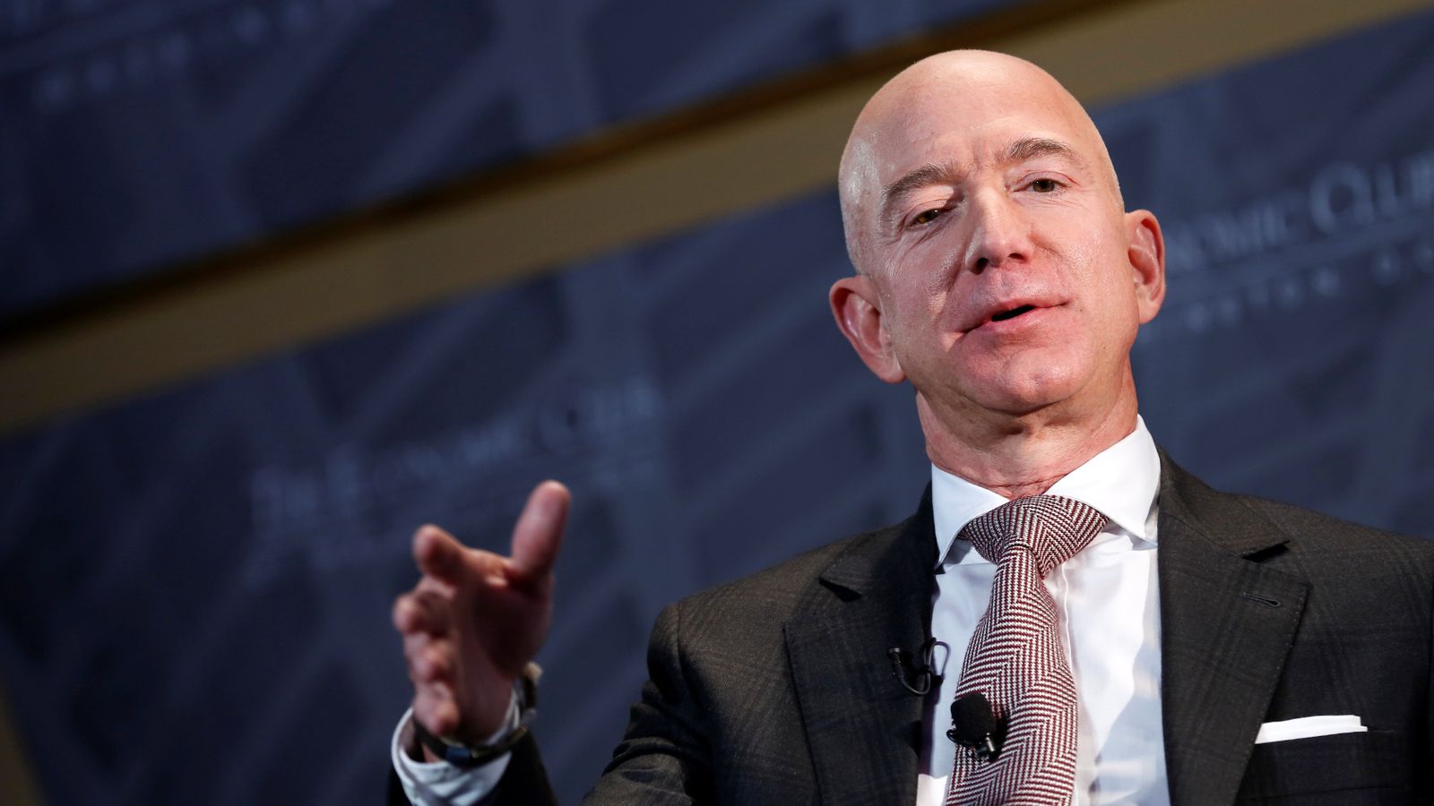 Jeff Bezos: Amazon founder 'funds' new age-reversal company opening in UK