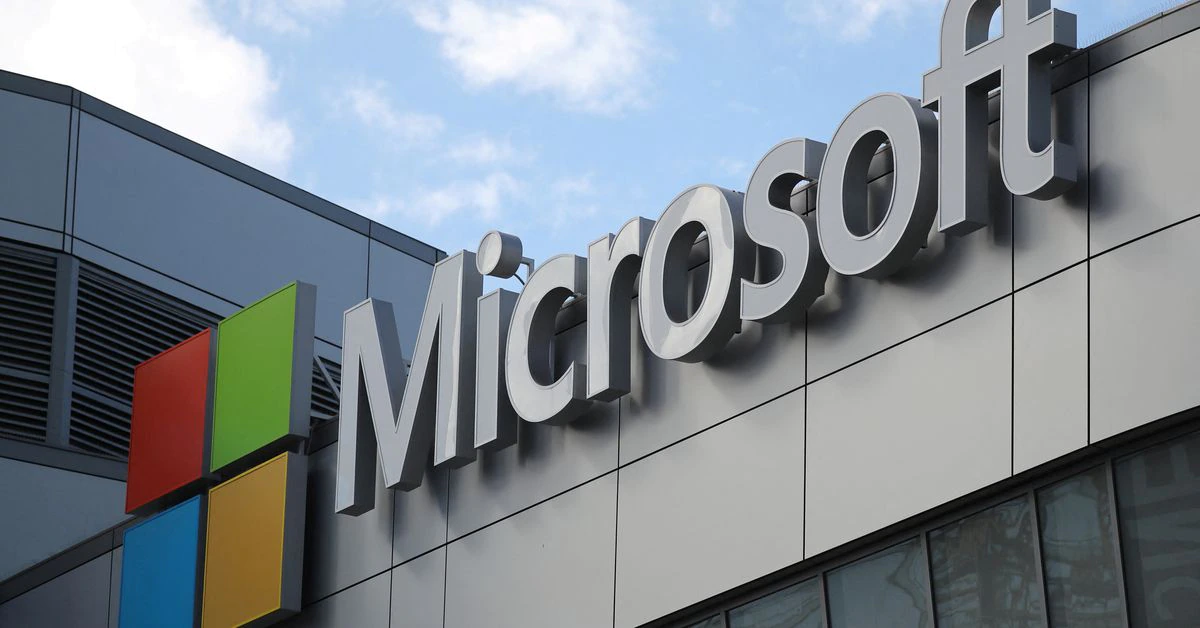 Microsoft soothes market fears with forecast for double-digit revenue growth