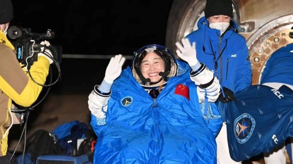 Chinese astronauts return to Earth after six-month mission